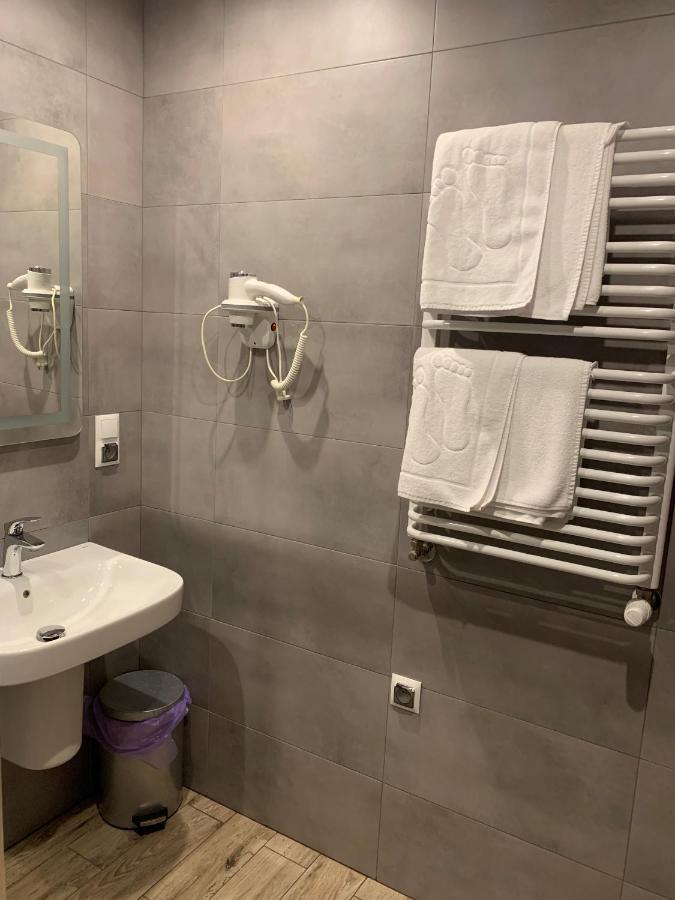 Ludowa Restauracja & Noclegi Kietrz Экстерьер фото