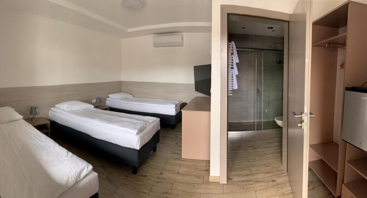 Ludowa Restauracja & Noclegi Kietrz Экстерьер фото
